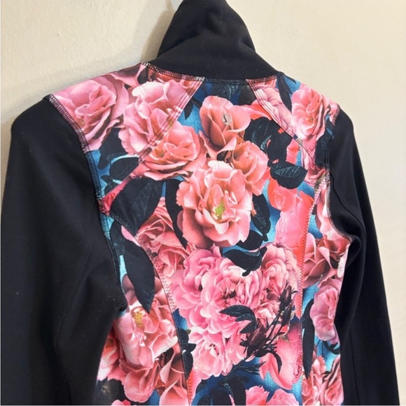 Lululemon Athletica Asana Secret Garden Pink & Blue Floral Zip-Up Jacket - Picture 11 of 16